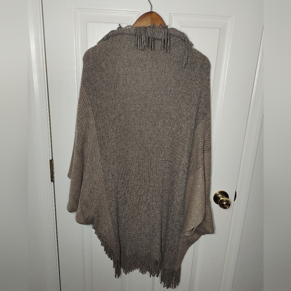 Fringe Poncho/Ruana Sweater - Picture 6 of 9